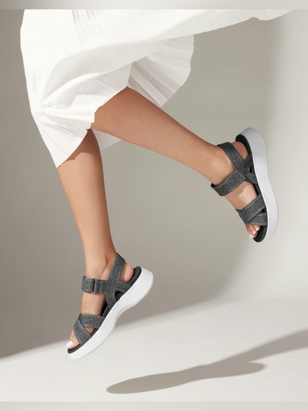 Vivaia Kiara Adaptall Sandals Size 10.5 Gray Silver